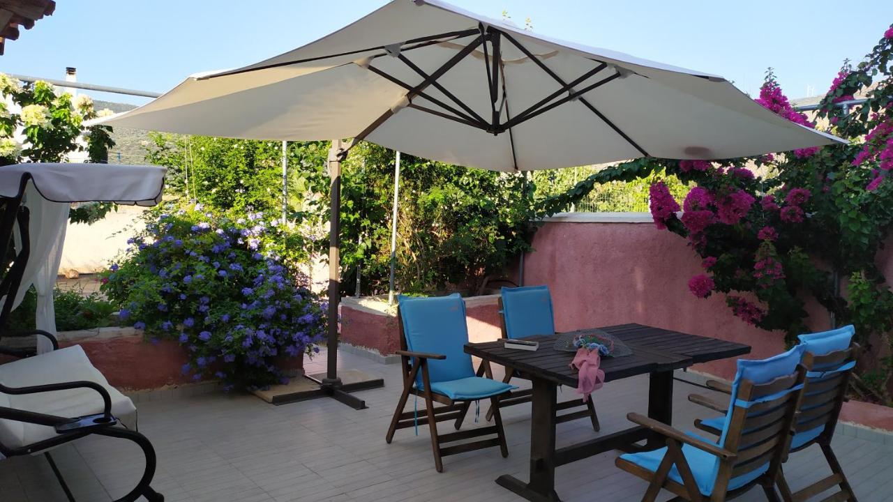 Locrihouse-Stylish Comfortable Home In Galaxidi Ngoại thất bức ảnh
