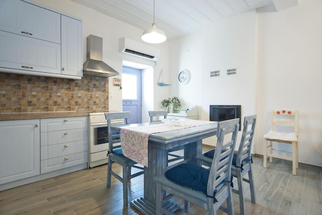 Locrihouse-Stylish Comfortable Home In Galaxidi Ngoại thất bức ảnh